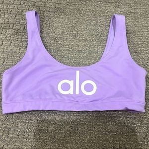 Like New - Alo Yoga Ambien Logo Sports Bra in Lilac (S)